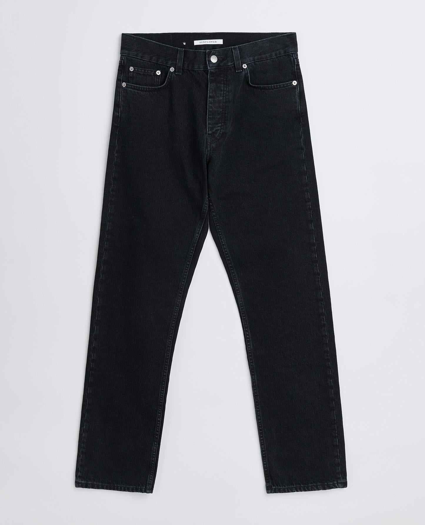 STANDARD . BLACK