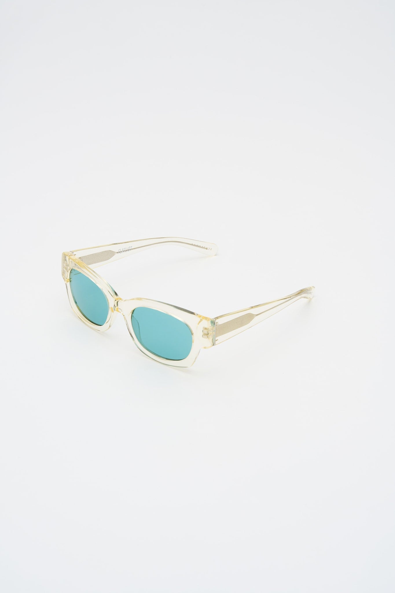 SHADE 01
