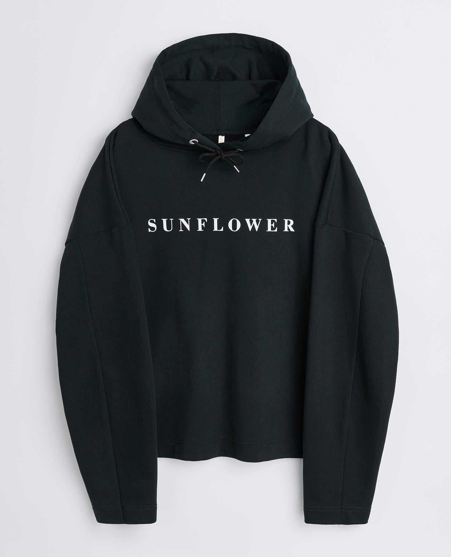 DAY HOODIE . BLACK